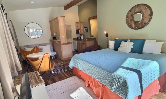 Taos Ski Valley Condo | The Coziest Lift View Condo in Taos Ski Valley