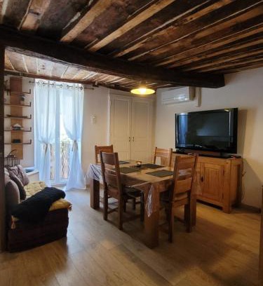 Collobrieres House | The Cozy Collo House