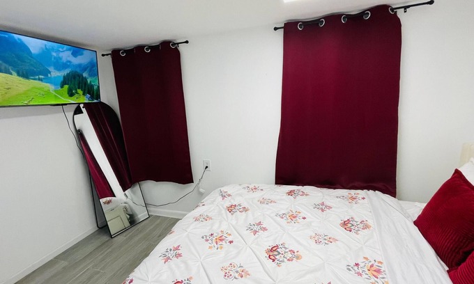 Lakewood Apartment | The Cozy Corner for 2