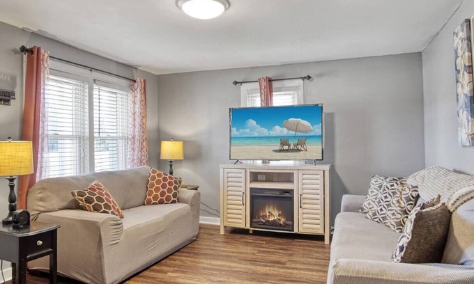 North Florence House | The Cozy Cottage of Florence!nn