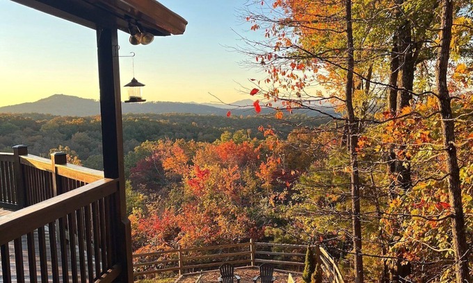 Mineral Bluff Cabin | The Cozy Cub "A Blue Ridge Mtn view to remember"