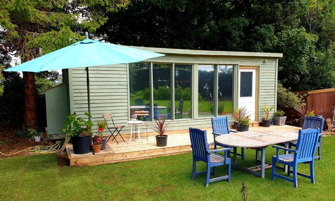 Stow-on-the-Wold House | The cozy shed