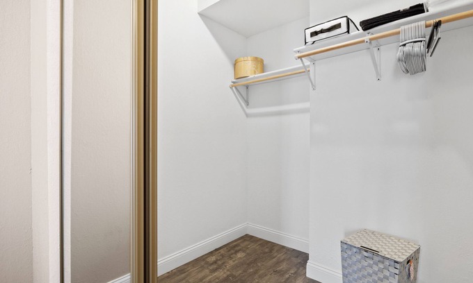 Springfield Apartment | The Cozy Suite near all Attractions in downtown