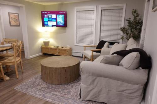 Seabrook Apartment | The Crab Shack - Coastal Charm Near Hampton Beach