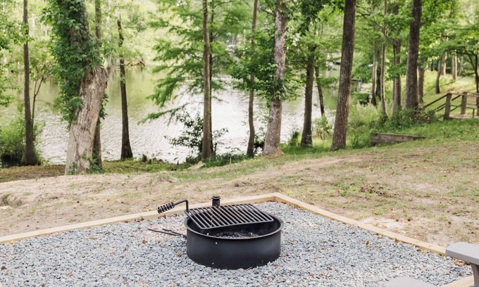 Leland House | The Creek Cottage - Waterfront Rental, Waterfront Rental Near Downtown Wilmington
