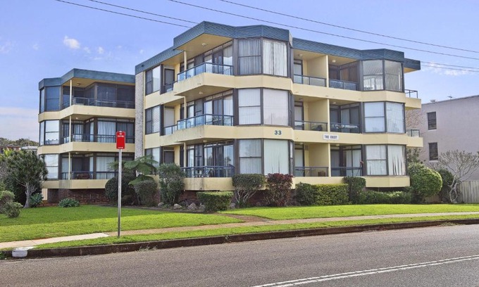 Port Macquarie Apartment | The Crest 8 33 Pacific Drive