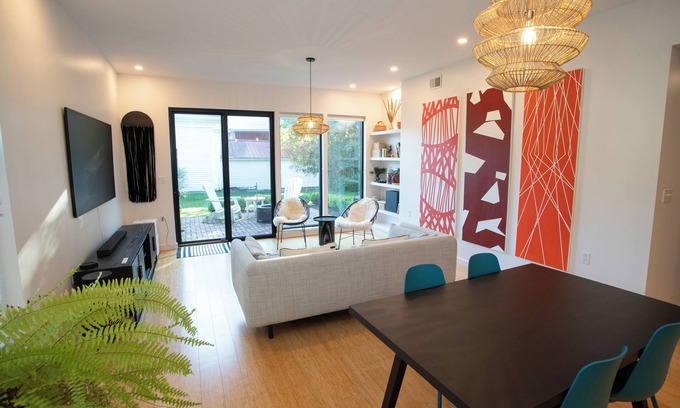 Town of White Creek Cottage | The Crik House: Modern digs, American farm country