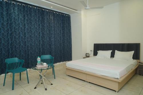 Ludhiana Hotel | The Crown Hotel
