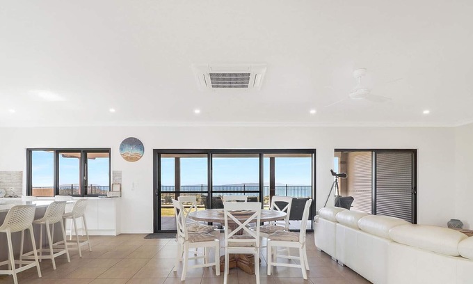 Emu Park House | The Crown Jewel