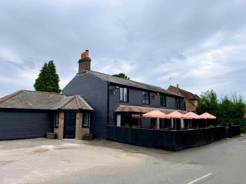 Lacey Green Hotel | The Crown Radnage