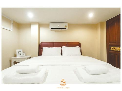 Ranong House | The Crystal Ranong 202 Cozy classic room