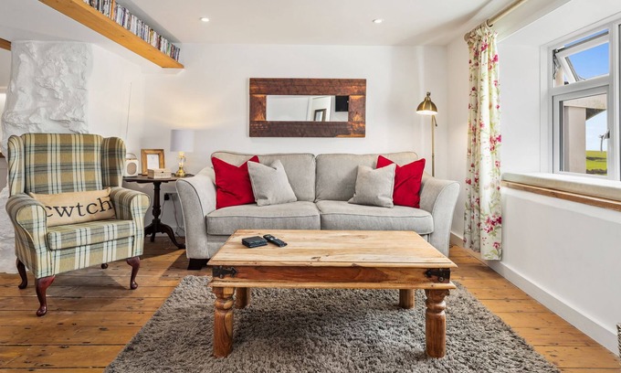 Penally Apartment | The Cwtch - Luxury Apartment, Sea Views