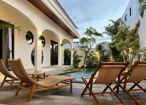 Munggu Villa | The Dahlia's Villa NEW 3 BR Canggu-Munggu Seseh