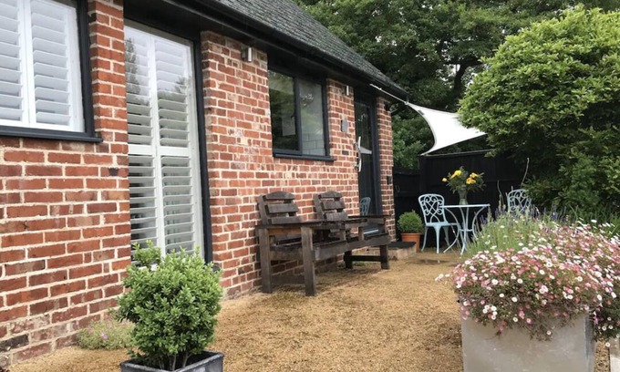 Robertsbridge Cottage | The Dairy - Spectacular views, country walks, cozy nights, pet friendly.