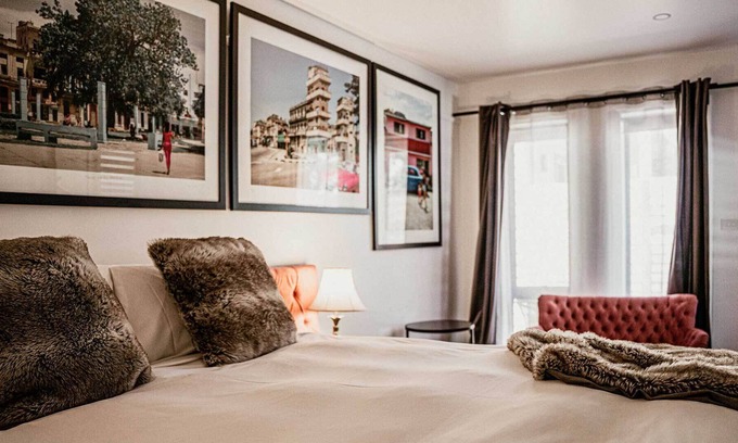 Daylesford Apartment | The Daylesford Art Motel (Signature Suite 10)