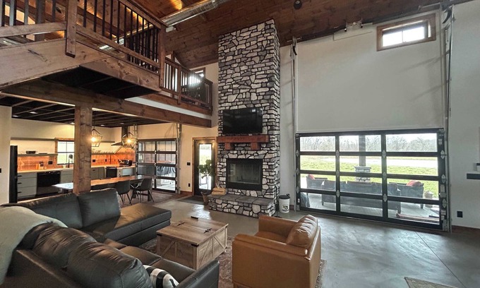 Granville House | The Deerfield Farms Home