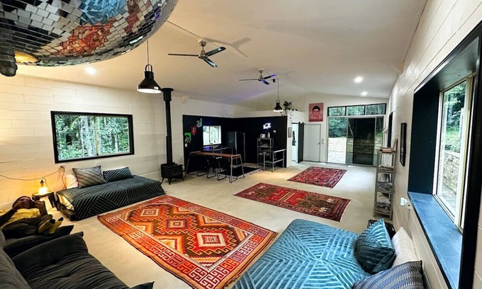 Gleniffer House | The Disco Studio - Unique Artist Escape with Swimming Hole