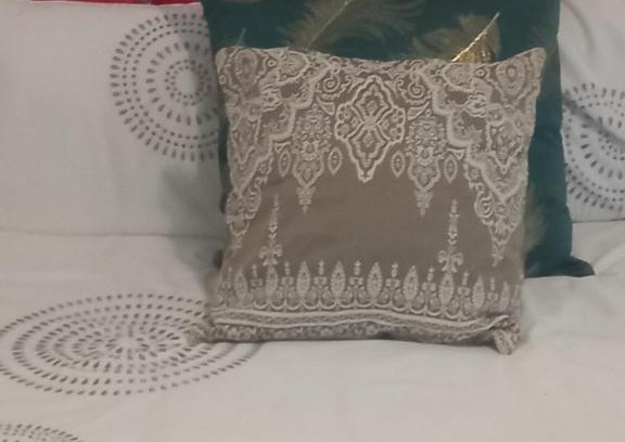 Lobatse Bed & Breakfast | The Divas Nest