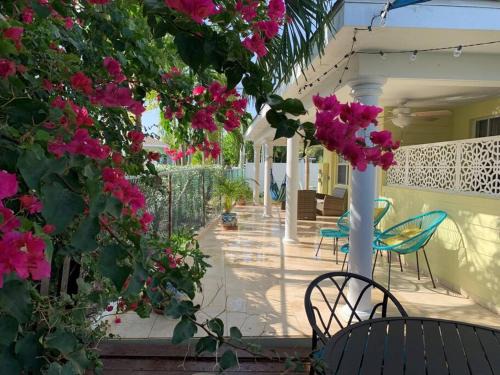 West Bay Apartment | The Diver's Inn Grand Cayman