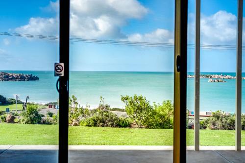 Port Elliot Apartment | The Dolphins 1 1-10 Strangways Tce Port Elliot - No Linen Included