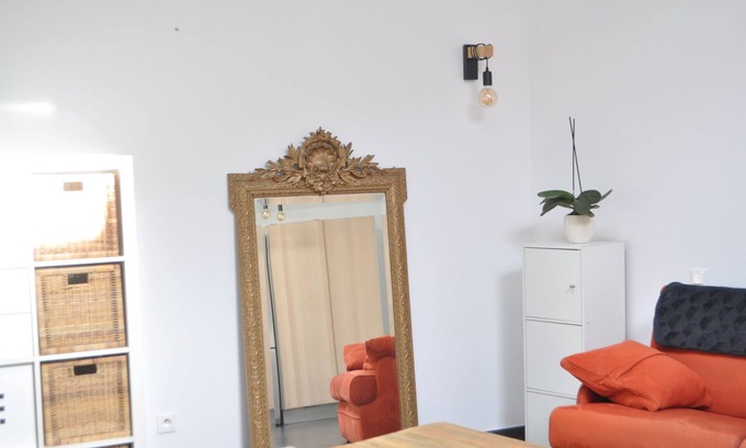 Talence House | The Domaine du Petit Basque near tram and bus