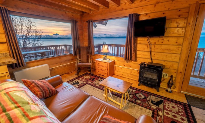 Homer House | The Dovetail Cabin