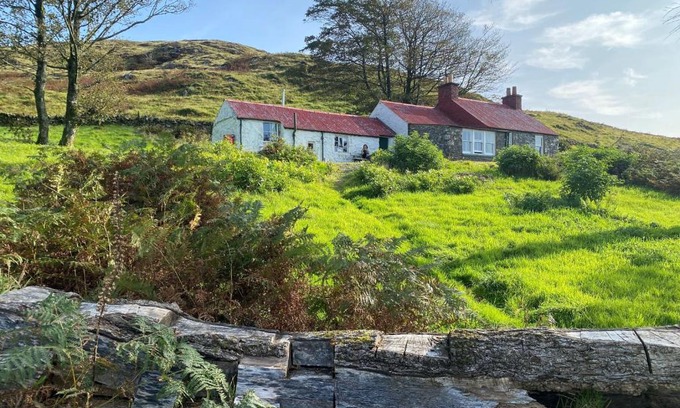 Kirkcudbright House | The Drovers Cabin