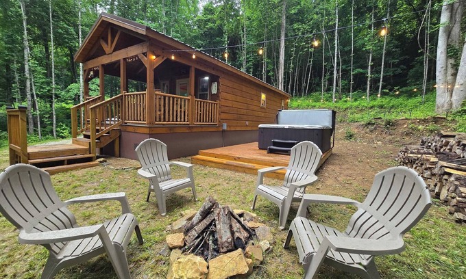Robbinsville Cabin | The Dry Fly Hideaway Cabin W/Hot tub & Fire pit. Relax and enjoy!