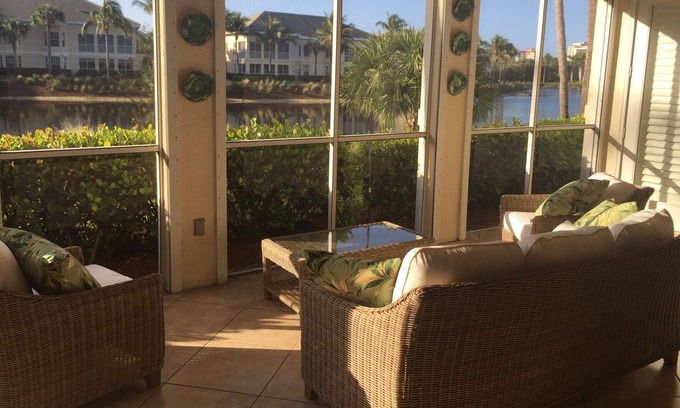 Vanderbilt Beach Condo | The Dunes - Coach House in Seagrove Area
