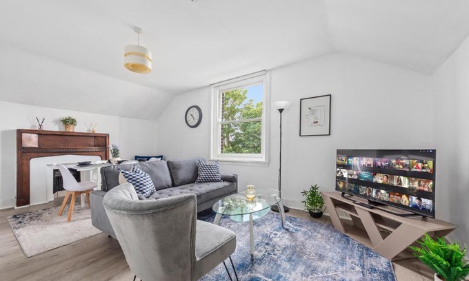 Dartmouth Park Apartment | The Earl - Hampstead Heath