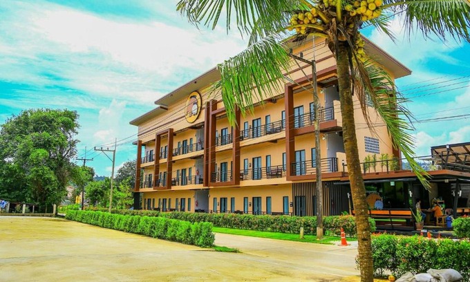 Ranong Hotel | The Ele Hotel Ranong - SHA Extra Plus