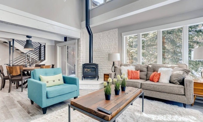 Warrior's Mark Cabin | The Elevated Inn At Breck /Hot Tub at Peak 9