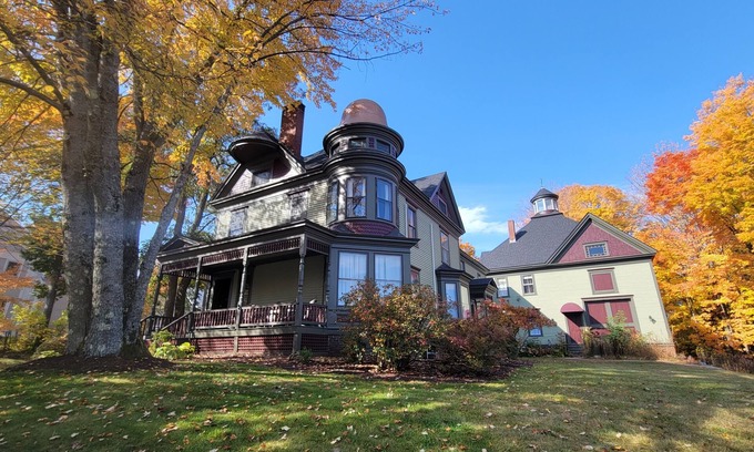 Bethel Bed & Breakfast | The Elizabeth Inn and Restaurant