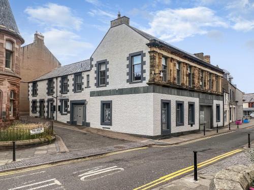 Eyemouth House | The Embassy