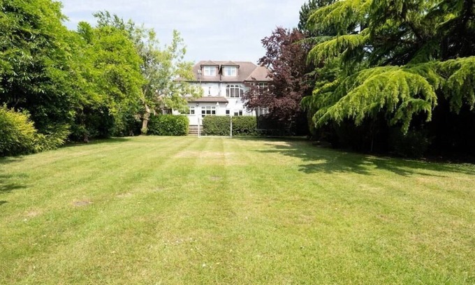 Hanger Hill House | The Embassy