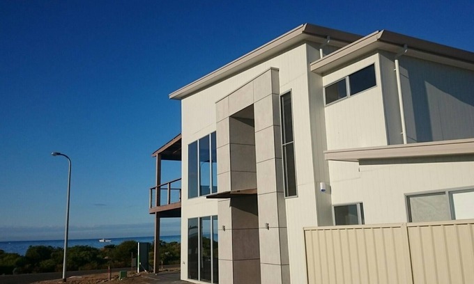 Warrenben House | The Esplanade - Large Modern holiday home with spectacular sea Views