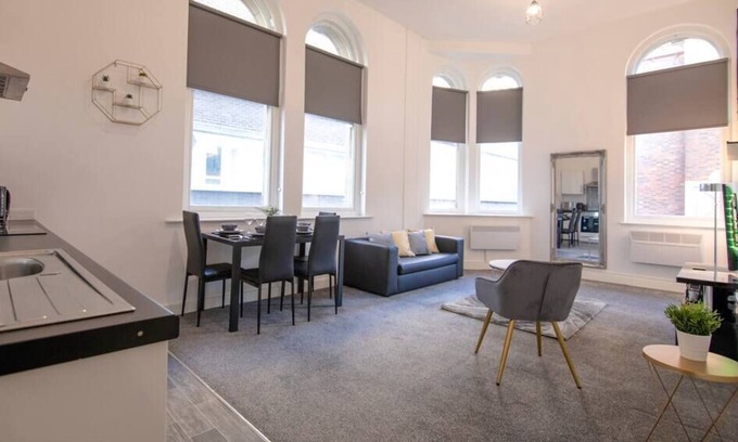 Bolton Apartment | The Exquisite Jewel of Central Bolton