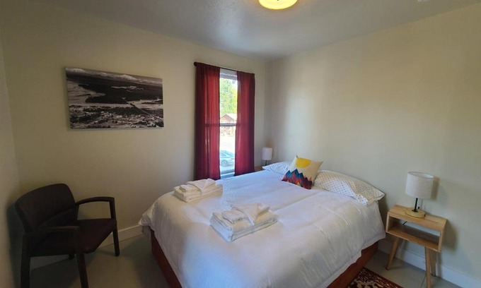 Talkeetna Hotel | The Fairview Inn