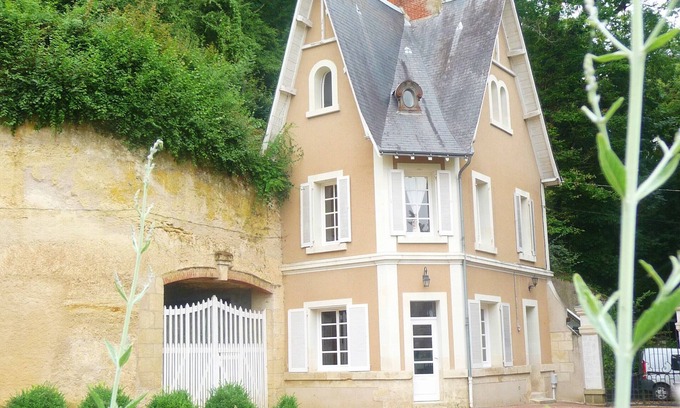Larcay House | The Fairy House chic & charm.Close to Loire Chateaux Amboise. Swimming Pool
