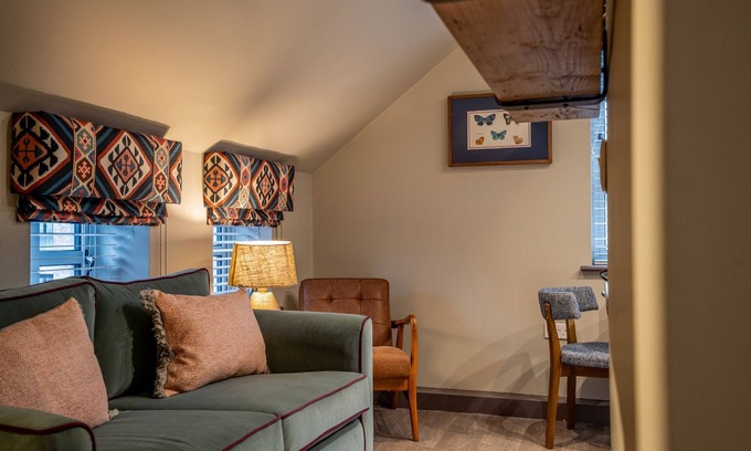 York Cottage | The Falcon - Apartment 3 - a couples retreat that sleeps 2 guests in 1 bedroom