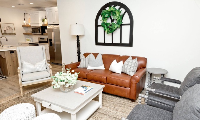 Washington Fields Condo | 🐄The Farm House 🐄 POOL IS OPEN!
