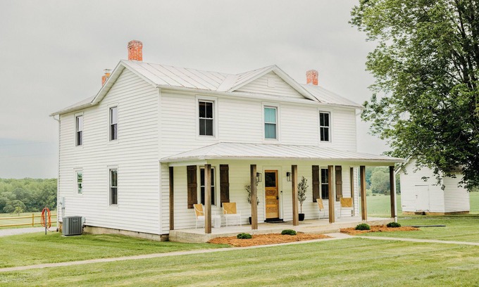 Unionville Other | The Farmhouse At Oak Creek Farm