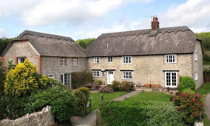 Bridport House | The Farmhouse