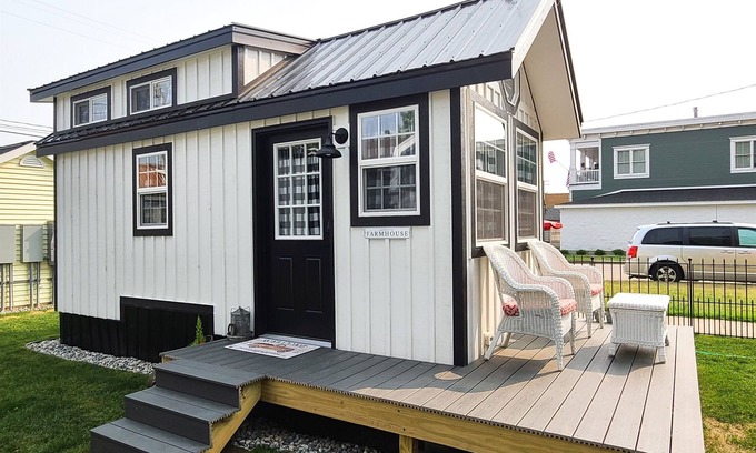 Muskegon Apartment | The Farmhouse - Tiny Digs Lakeshore