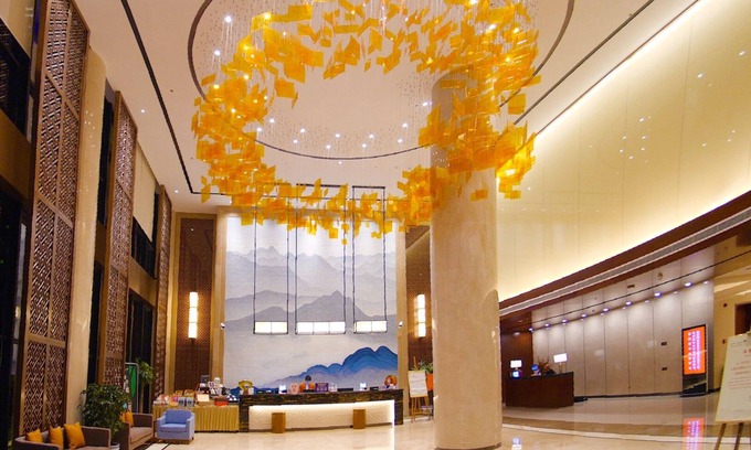 Kuiwen District Hotel | The Farrington Hotel - Building B