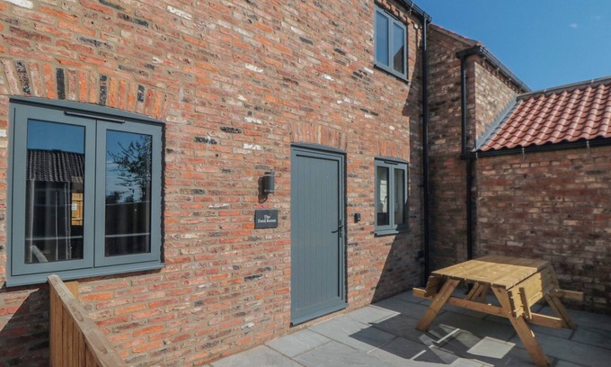 Holme Cottage | THE FEED ROOM, family friendly, with a garden in Thirsk