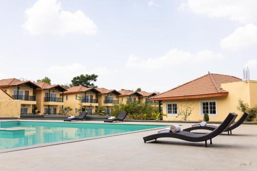 Dhari Resort | The Fern Wisteria Resort, Dhari