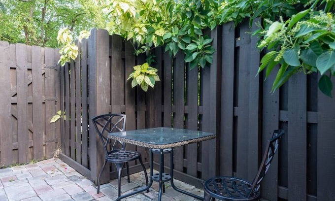 Riverside Park Apartment | The Flats at Riverside Park #3