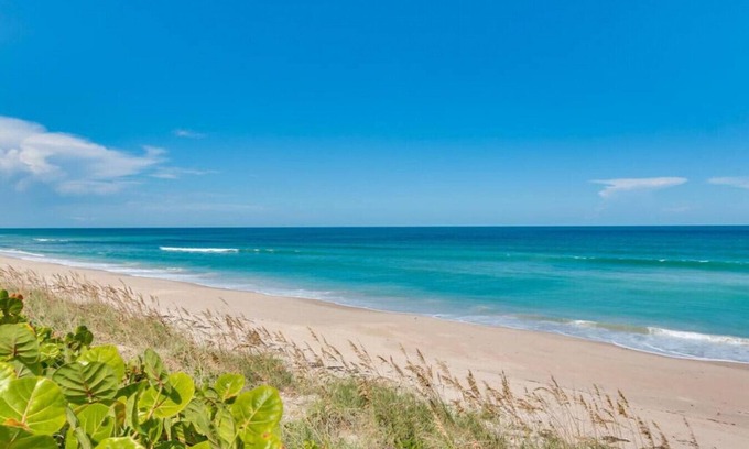 Cocoa Beach Condo | The Flip Flop Escape - 1 Block from the Beach