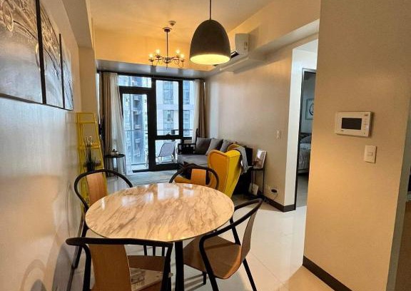 Pinagsama Apartment | The Florence McKinley Staycation